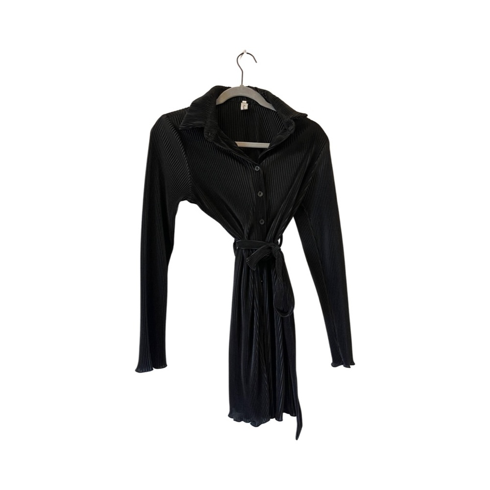 Black long sleeve button-up dress with belt